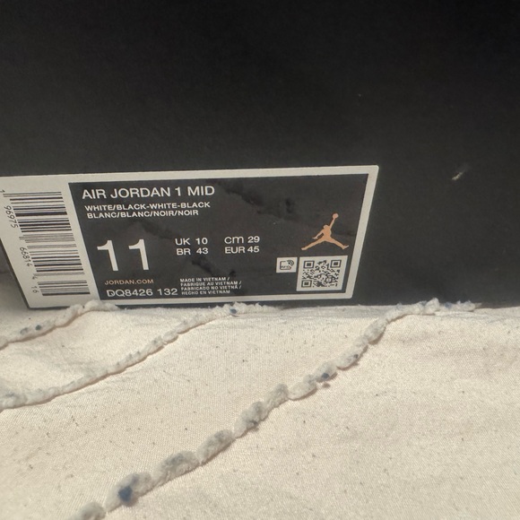 New air Jordan 1 - Picture 2 of 2